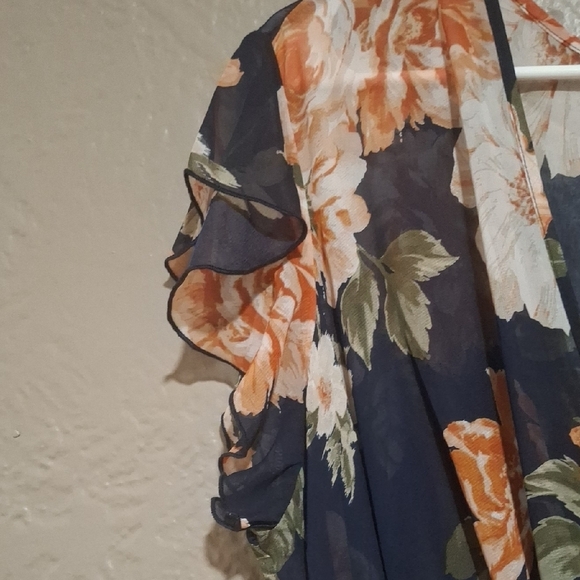 Kate and Lily Wome's Floral Maxi Dress with Wrap Design Size 20W - Picture 5 of 8